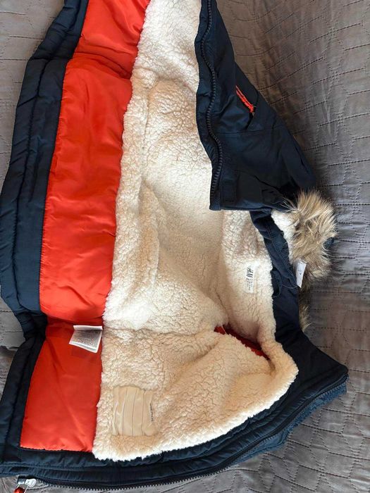 Ново детско зимно яке H&M с етикет, размер 110, мека подплата