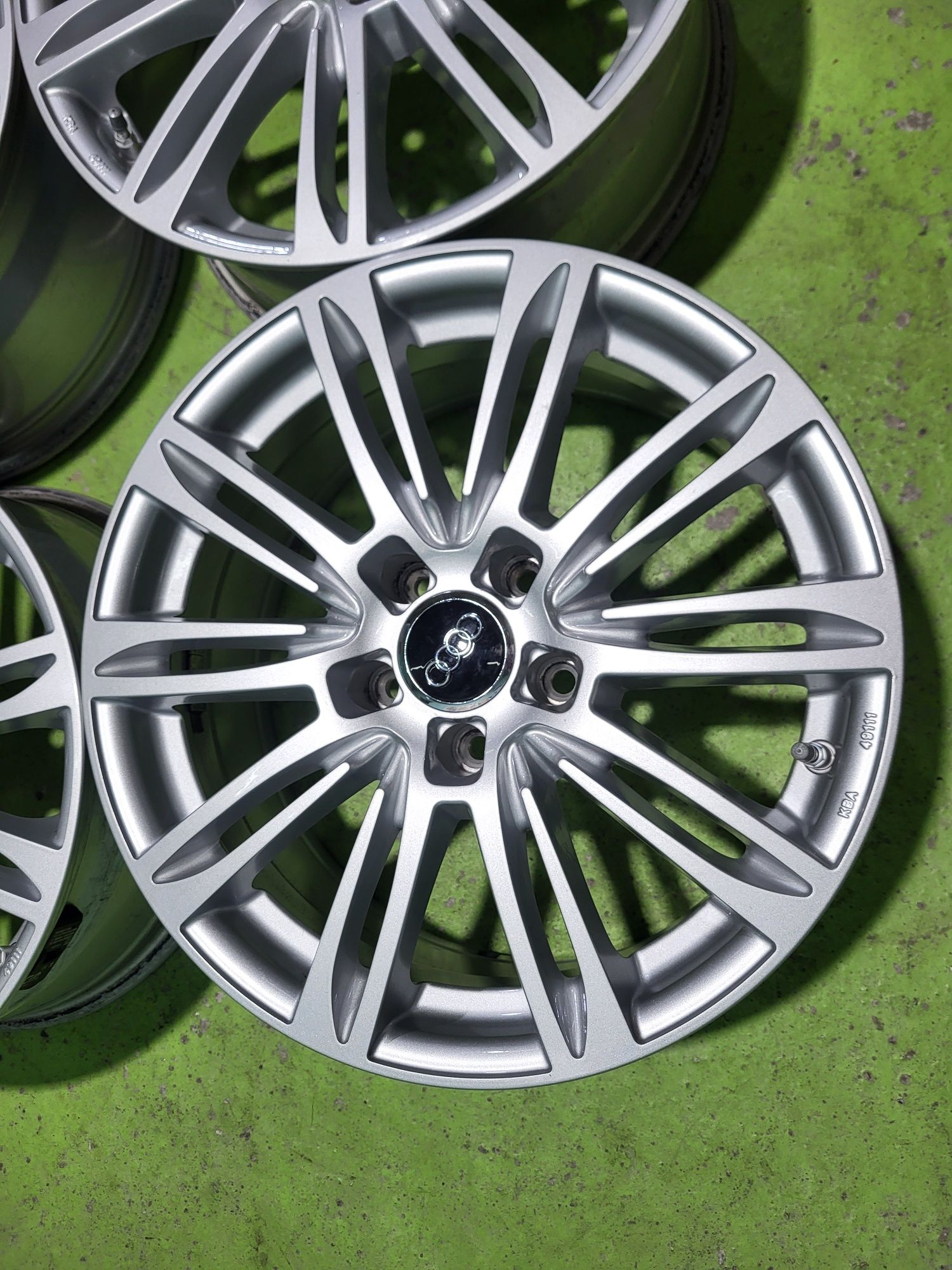 17 5x112 Audi A3 A4 A6 Vw Passat Touran Caddy Skoda 5х112