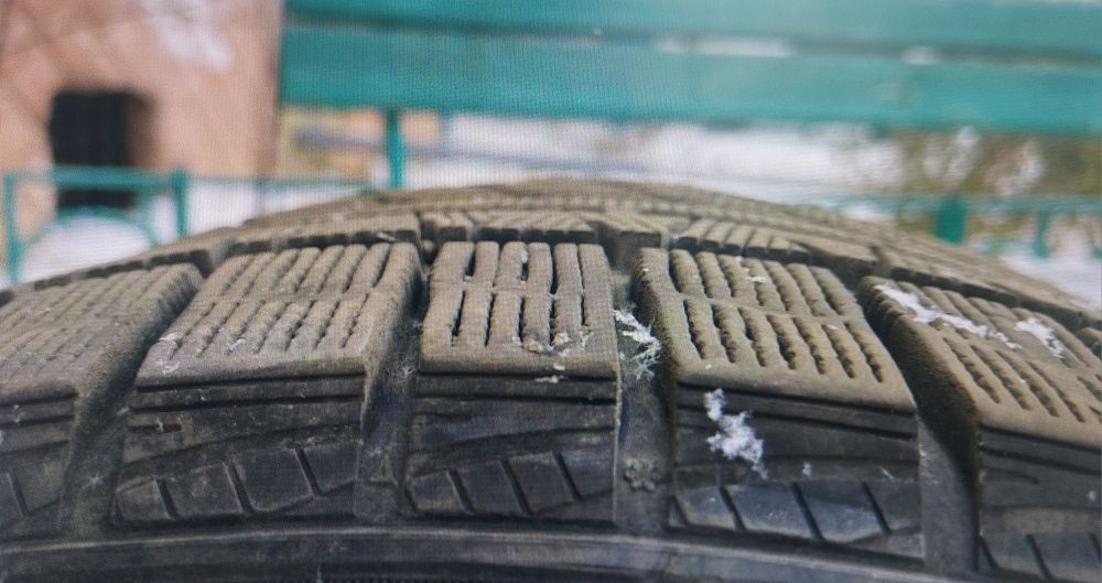 Продам зимнюю резину Sailun