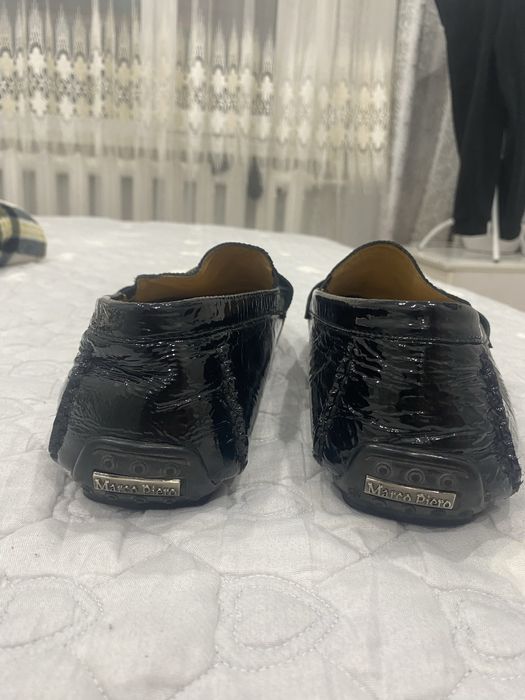 лакированные мокасины фирмы Marco Pierro