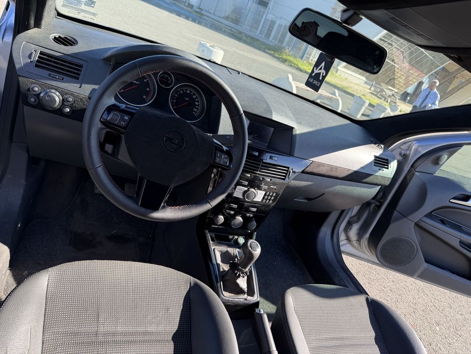 Opel Astra H 2008г.