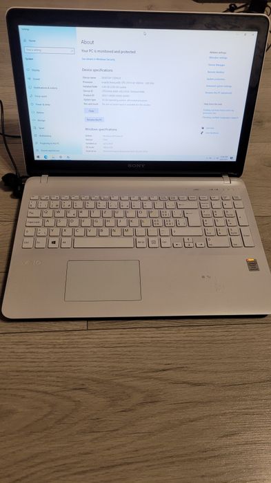 Laptop Sony Vaio intel 2117U 1.8 GHz / 4GB / 500 GB SVF152C29M