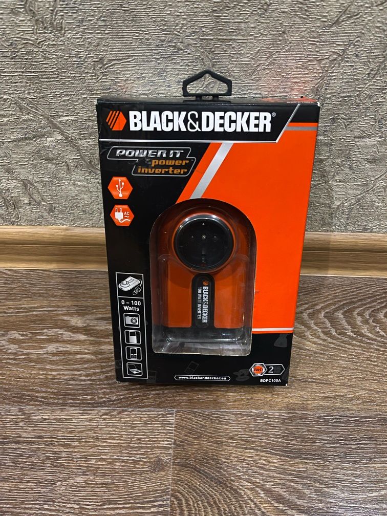 Инвертор питания 12-220V Black and Decker