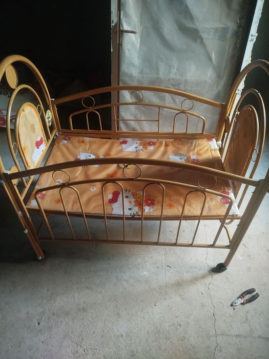 Детские кроватки