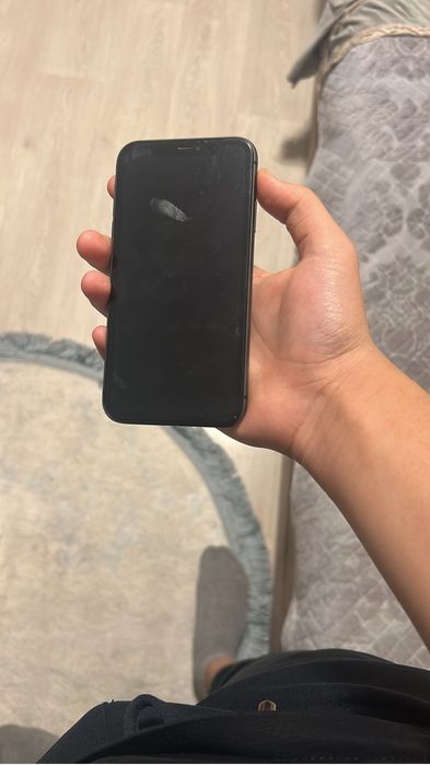 Продам iphone 11