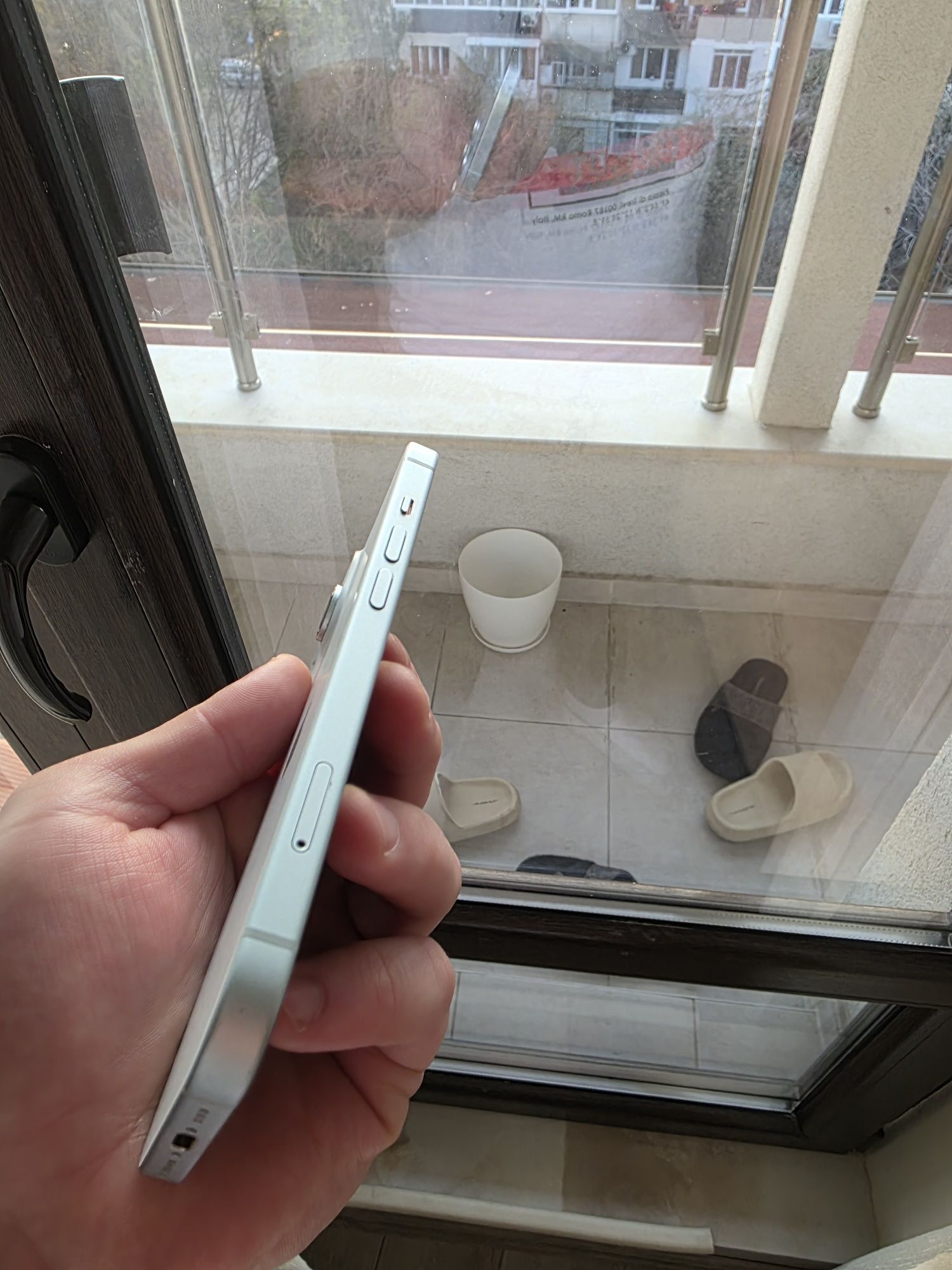 Iphone 15 с гаранция