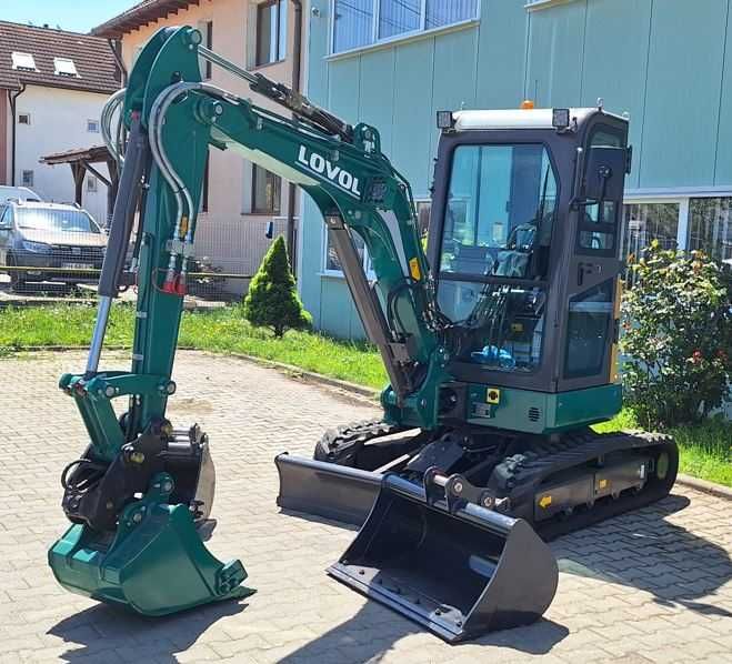 Excavator NOU anul 2024 greutate 2750 kG  Lovol FR26-u cu motor Yanmar
