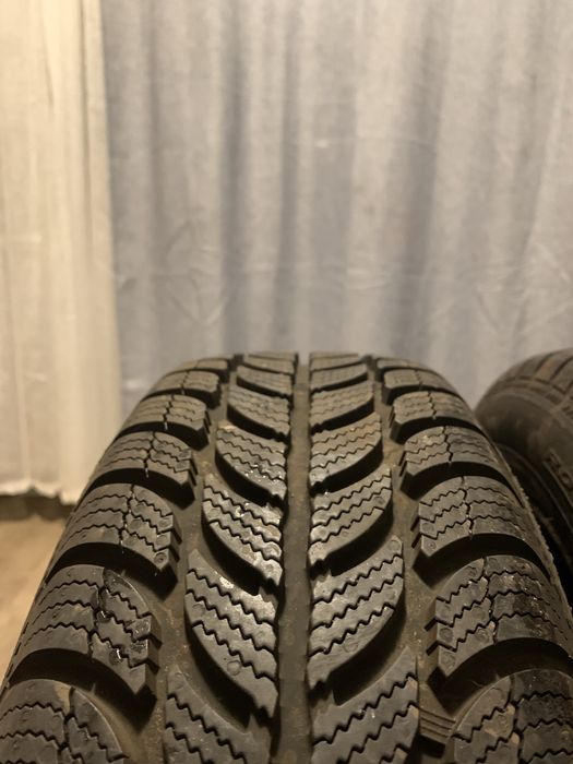 Anvelope Debica Frigo ca noi, cu jante otel 185/65 R15