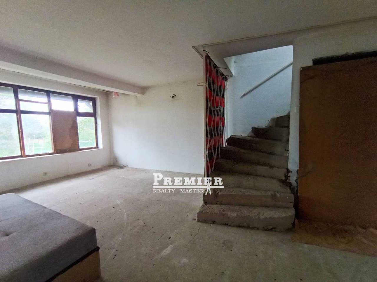Продава се Къща в с. Тънково, Област Бургас - 170 кв.м за 518 €/кв.м - Снимка #12