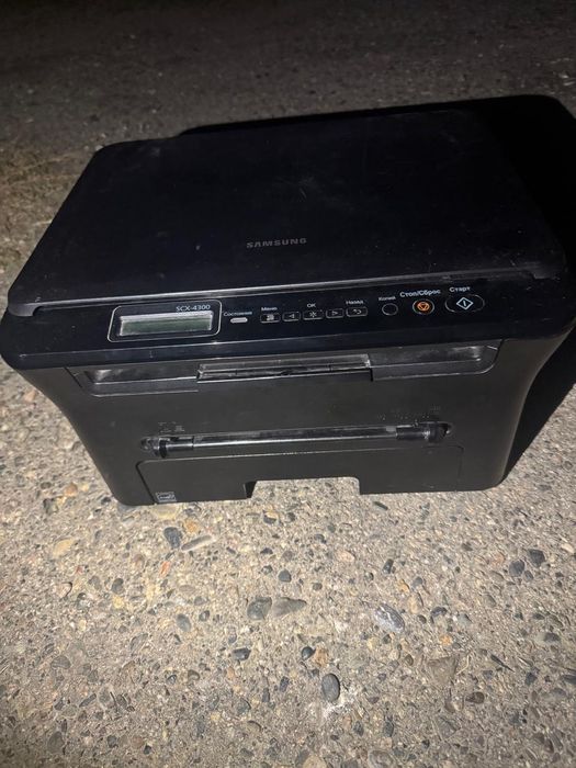 Продам принтер на запчасти