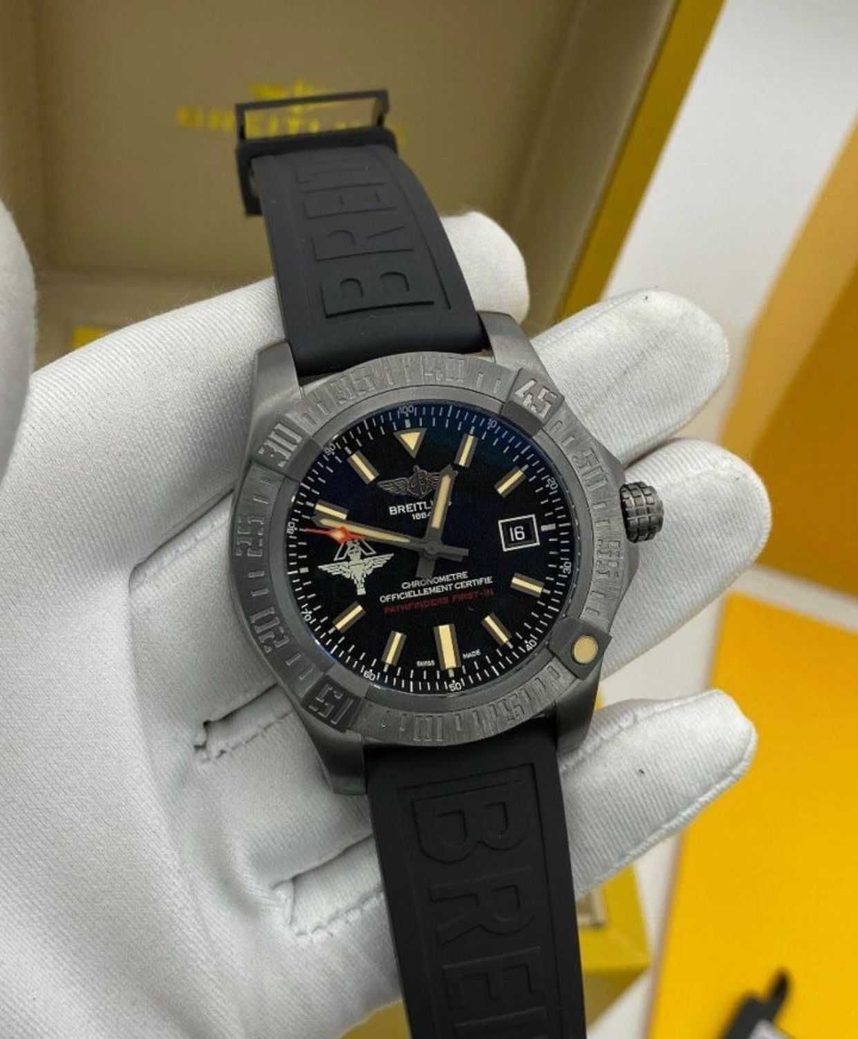 Breitling Avenger Blackbird Automatic