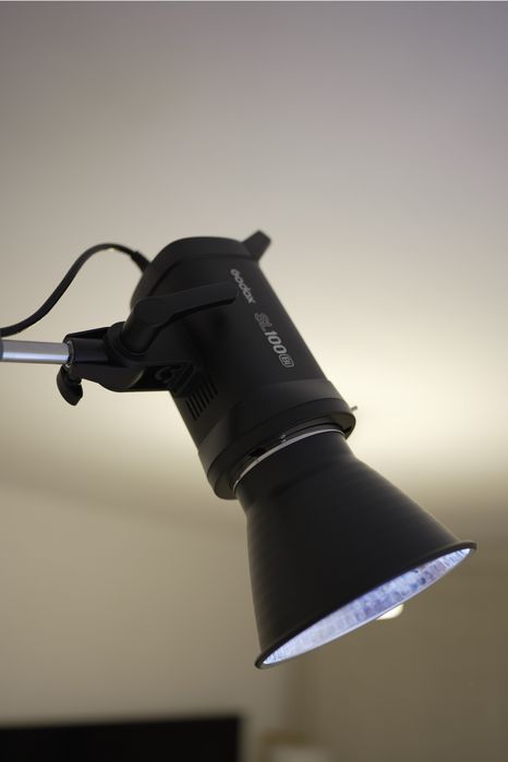 Lampa COB / Godox SL100Bi