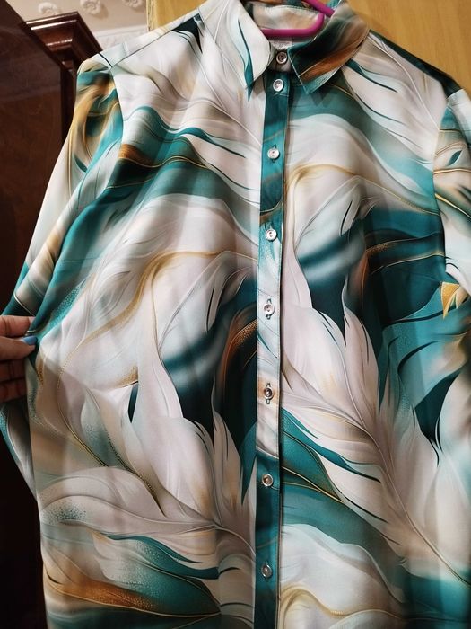 Дамска риза, зелени цветове