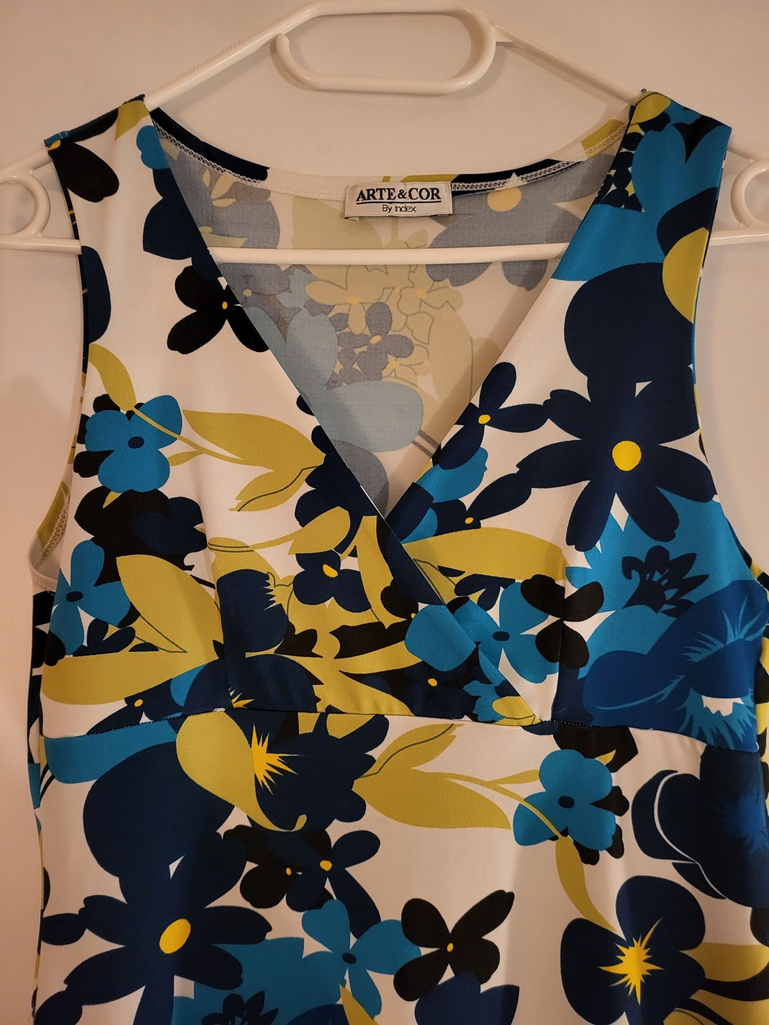 Rochie imprimeu deosebit