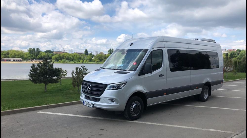 Transport persoane microbuze, autocare