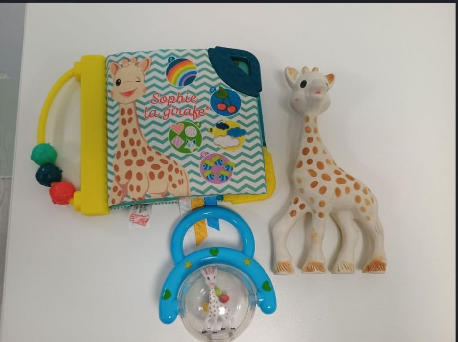 Sophie la Giraffe set complet