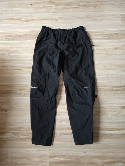 Оригинален мъжки туристически панталон Berghaus Paclite Gore-Tex