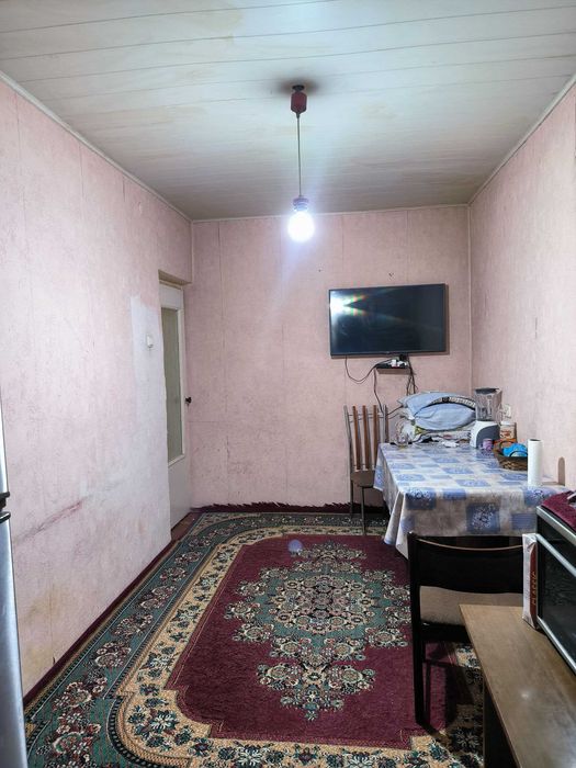 Срочно! продаю свою однокомнатную квартиру в Миро-Улугбекском районе.