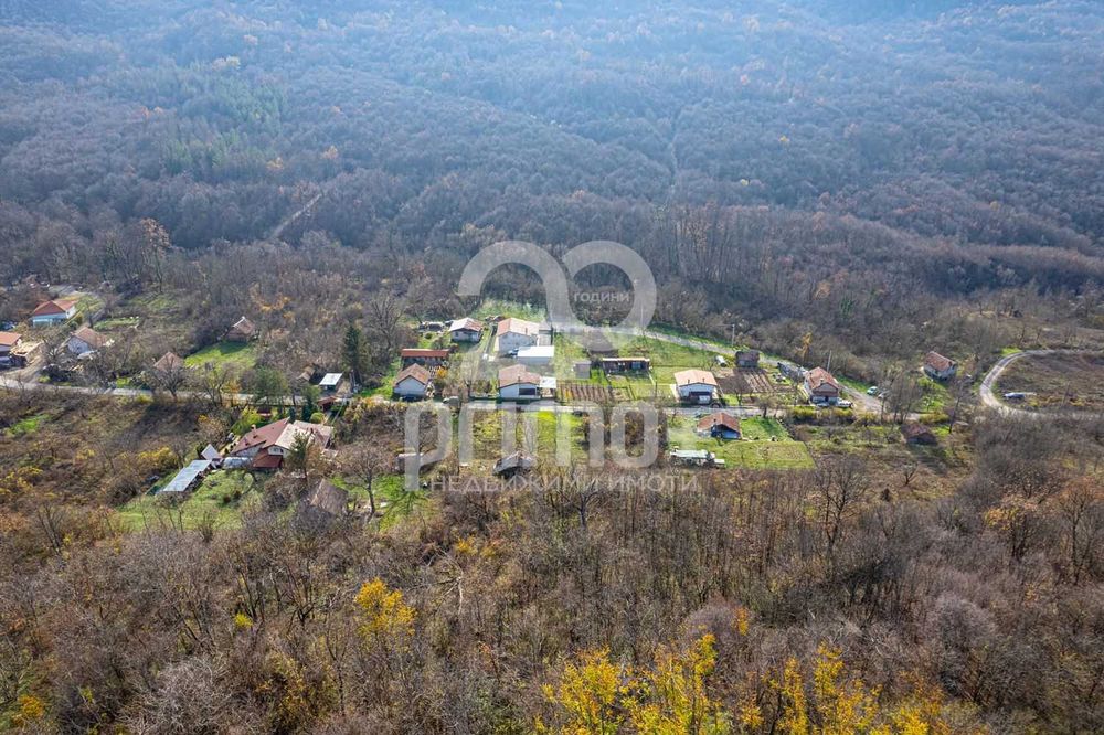 Продава се Парцел в с. Малки чифлик, Област Велико Търново - 600 кв.м за 41 €/кв.м - Снимка #3