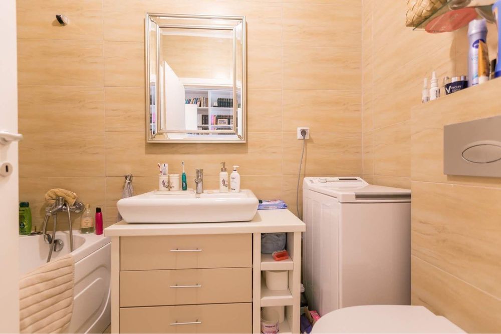 Apartament 3 camere cu terasa Cosmopolis