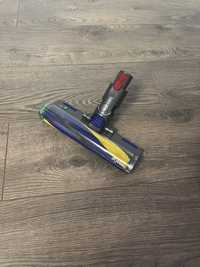 Capat de curatare dyson V12