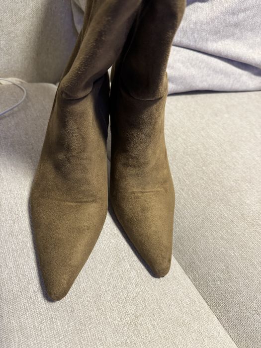 Ботуши номер 39 модел на Зара