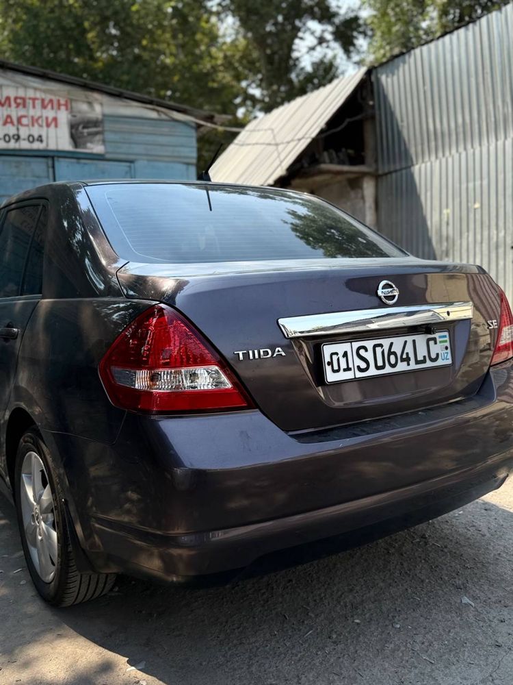 Nissan Tida 2008