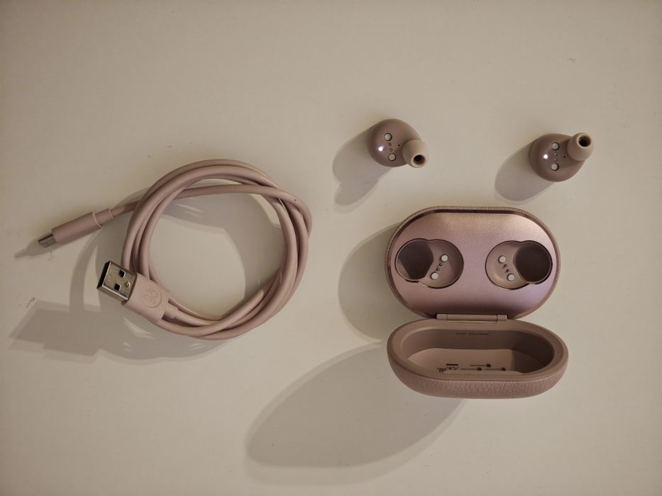 Bang and Olufsen Beoplay E8 3rd generation