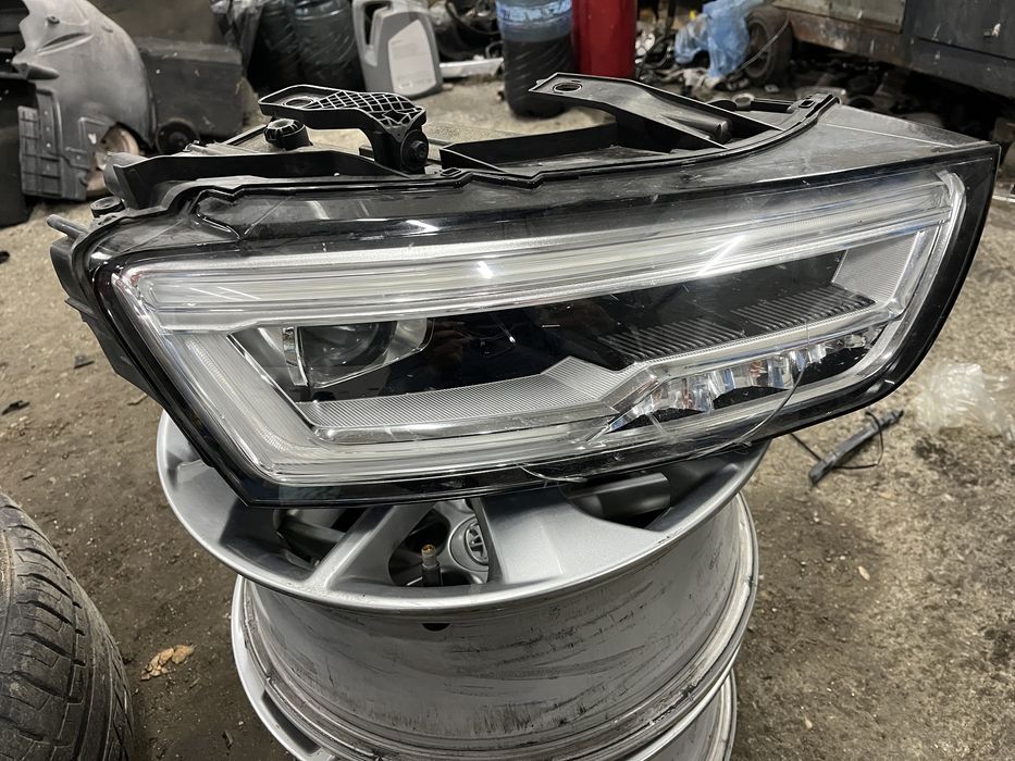 Фар Audi Q3 full Led 2016-