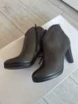Botine noi  piele naturala