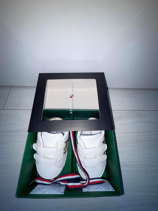 Adidasi / pantofi sport Tommy Hilfiger copii , 19 , originali