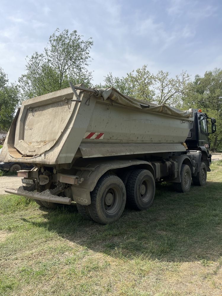 De vanzare trakker iveco 450 eev 8x8 euro 5