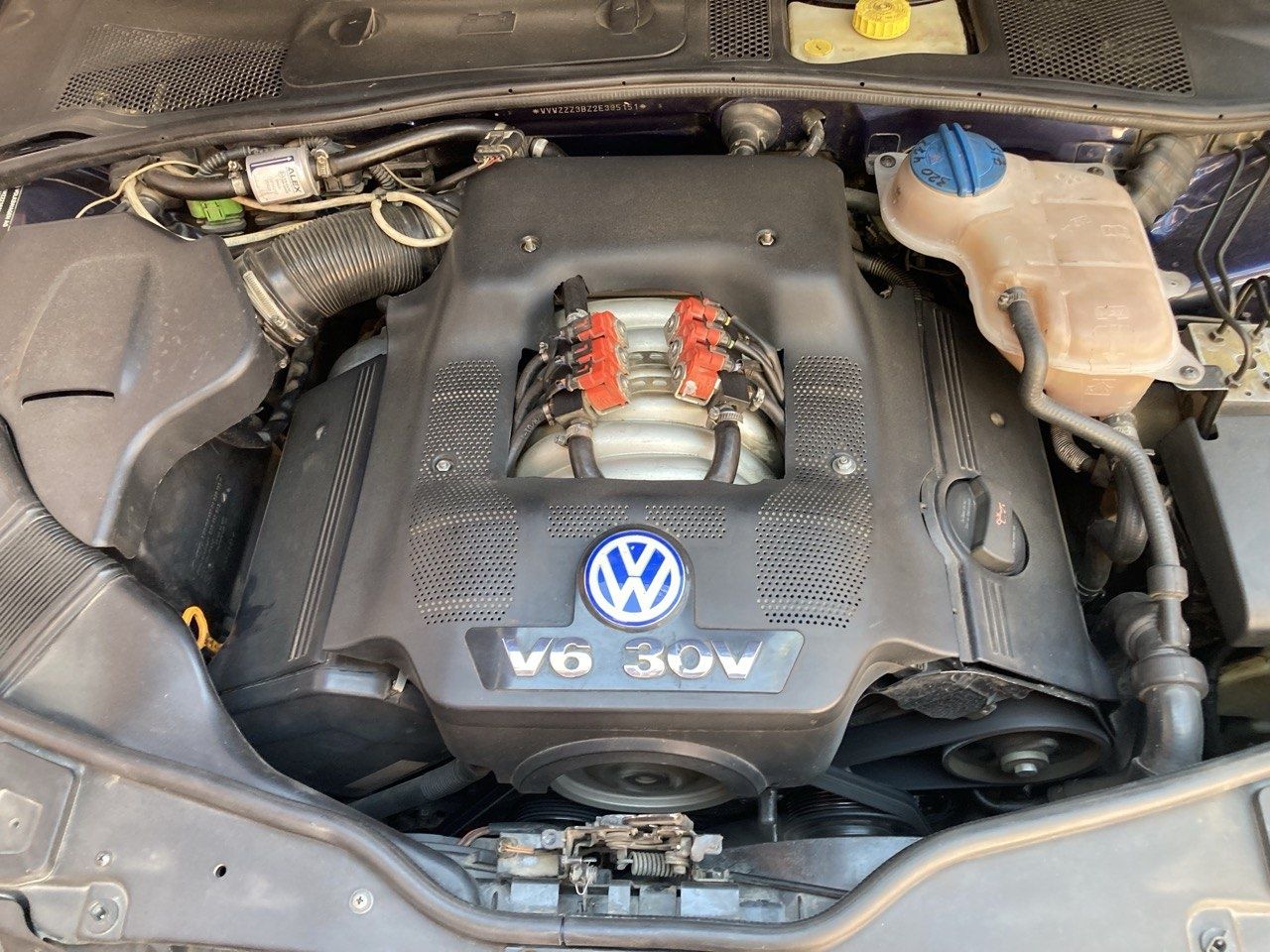 Volkswagen Passat B5.5 2.8 30V V6 (193 лс) AWD 4Motion, Tiptronic