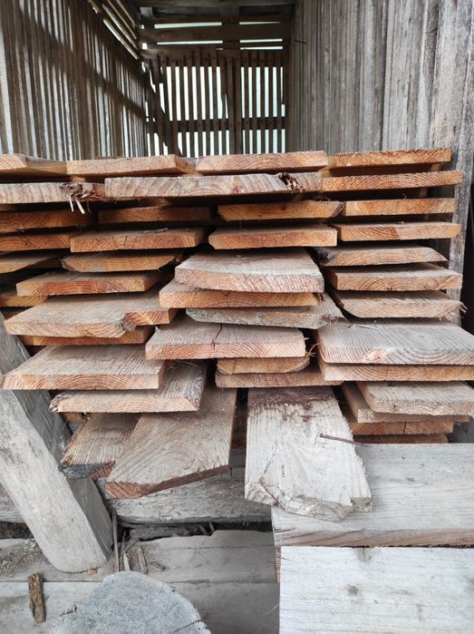 Dulapi și scânduri