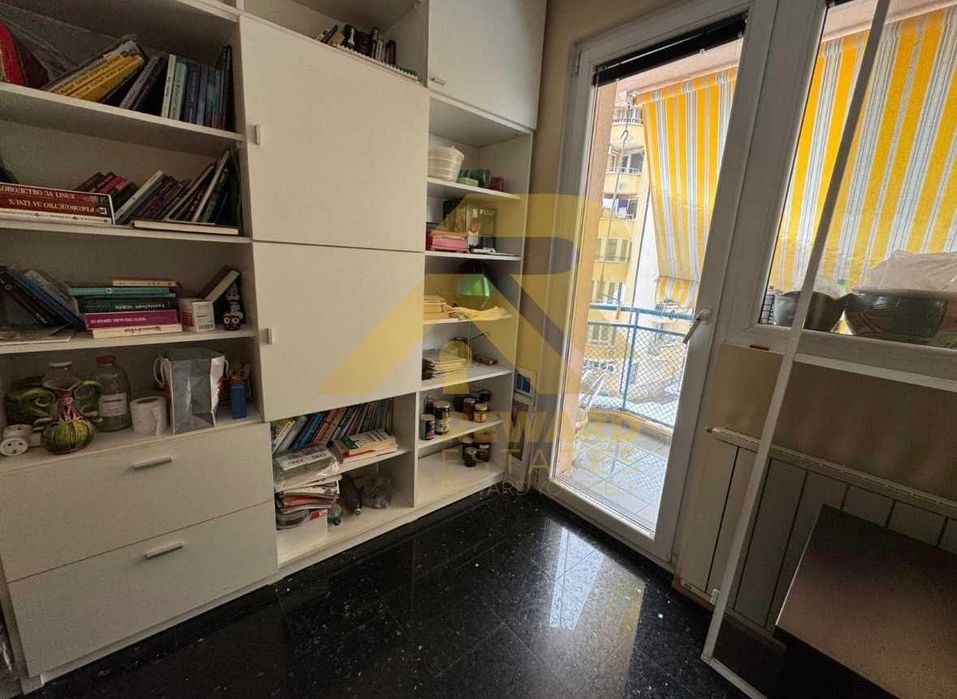 Продава се Четиристаен апартамент в София, Красно село - 153 кв.м за 2942 €/кв.м - Снимка #8