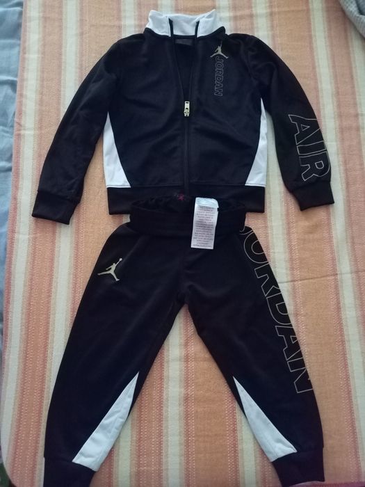 Trening NIKE HOLIDAY SHINE mărimea 92-98