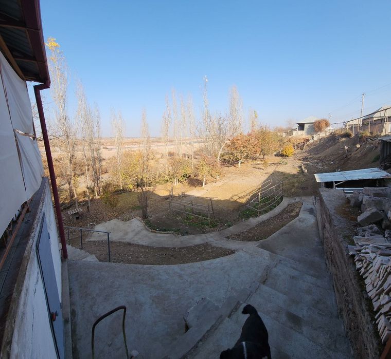 продается дом на земле