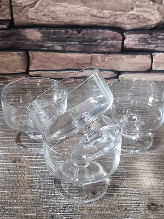 Чаши за крем или сладолед