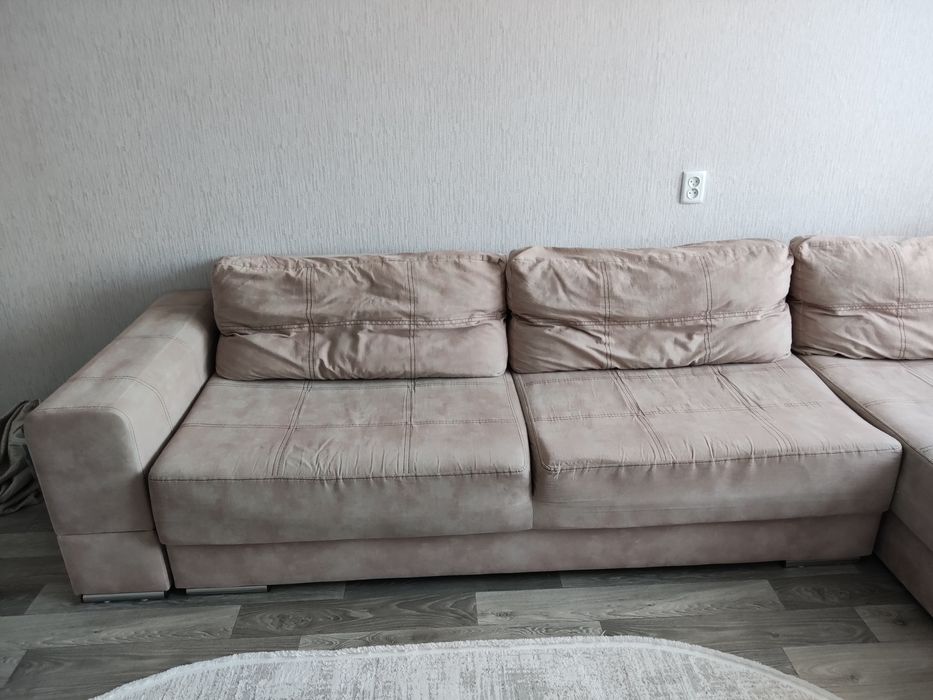 Продам диван в нормальном состоянии