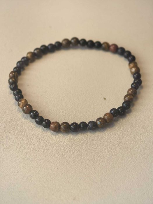 Гривни с кауза за лечение