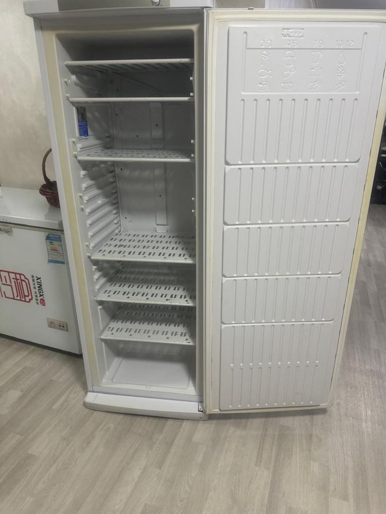 Морозильник indesit