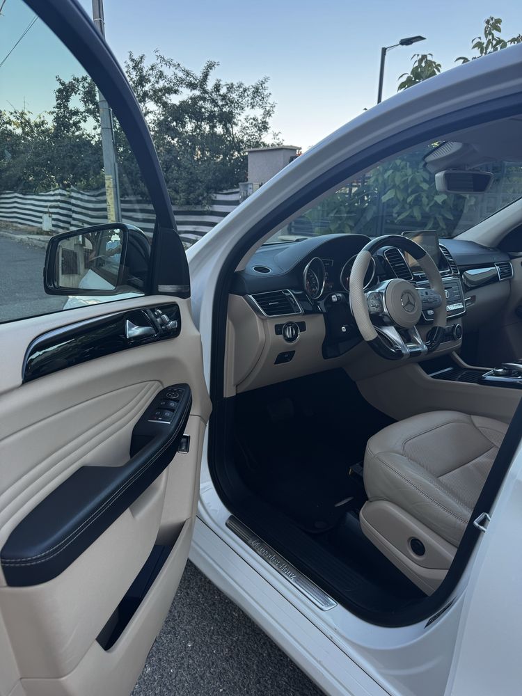 Vand MERCEDES GLE COUPE ,130 ooo km (accept variante )