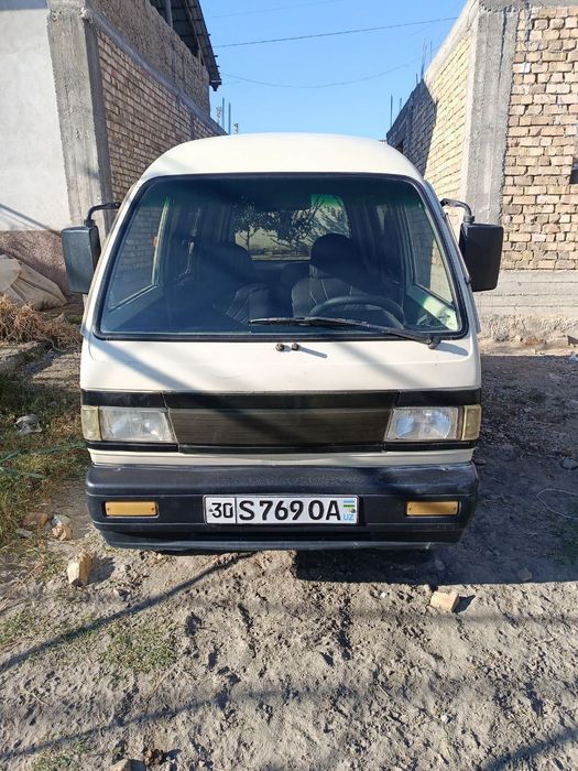 Срочно сотилади дамаз