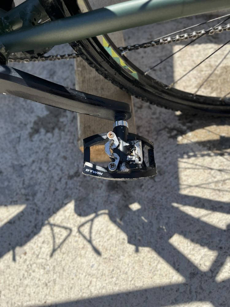Triban GRVL 120 – gravel versatil, cu Microshift XLE și frâne pe disc