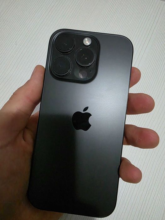 iPhone 16 Pro – Идеално състояние, iCloud