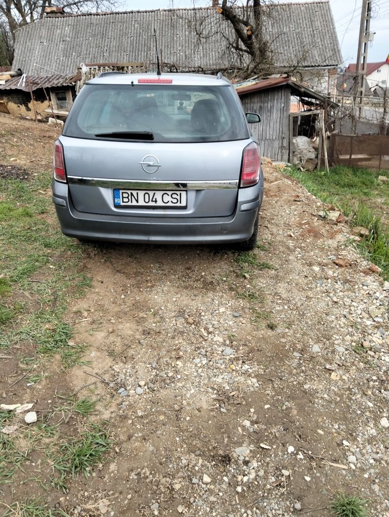 Vând Opel Astra h1.7 cdti 2005