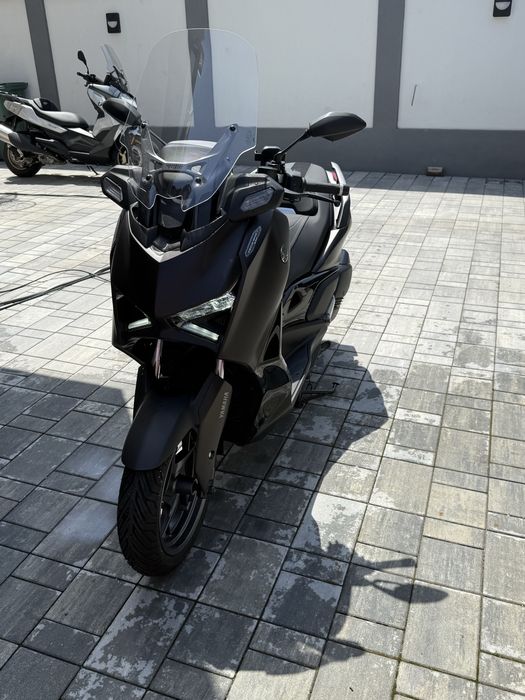 Yamaha Xmax 300cc de inchiriat