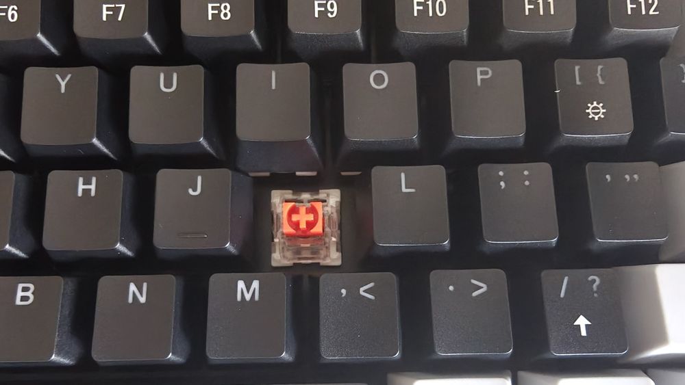 Tastatura Mecanica 61 Taste - Switchuri Rosii