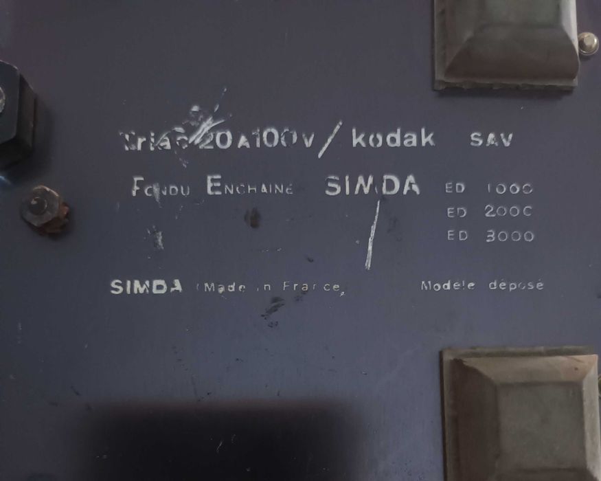 Триак  100V  20A  с радиатор