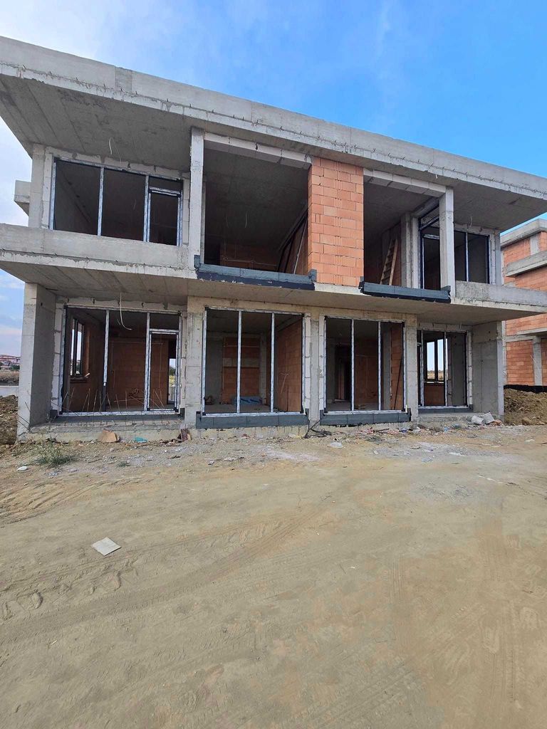 Продава се Къща в с. Равда, Област Бургас - 340 кв.м за 1036 €/кв.м - Снимка #12